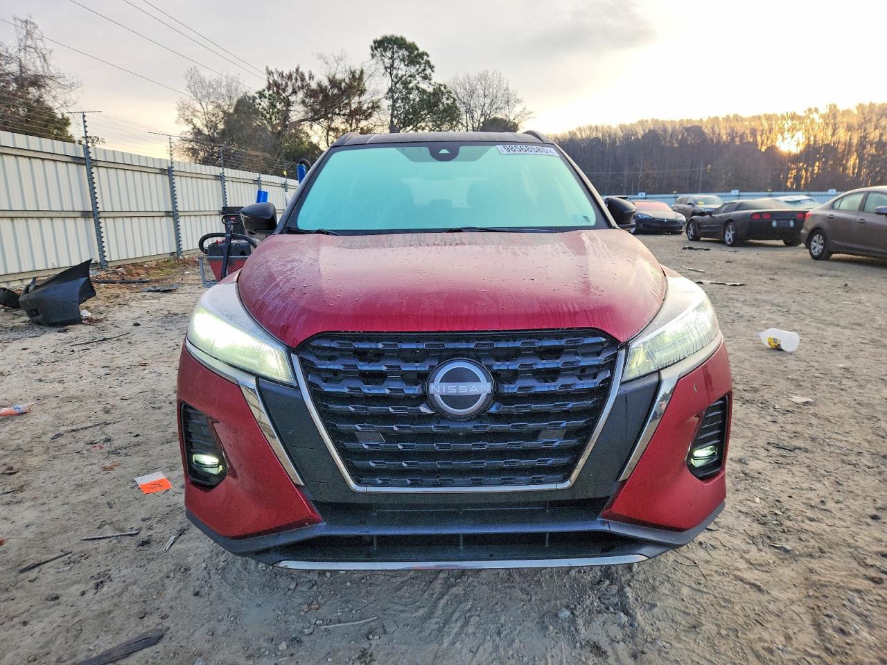 2023 NISSAN KICKS SR photo 5