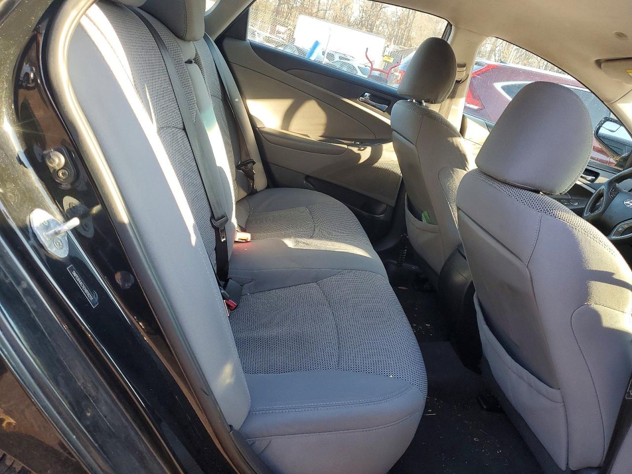 2014 HYUNDAI SONATA GLS photo 10