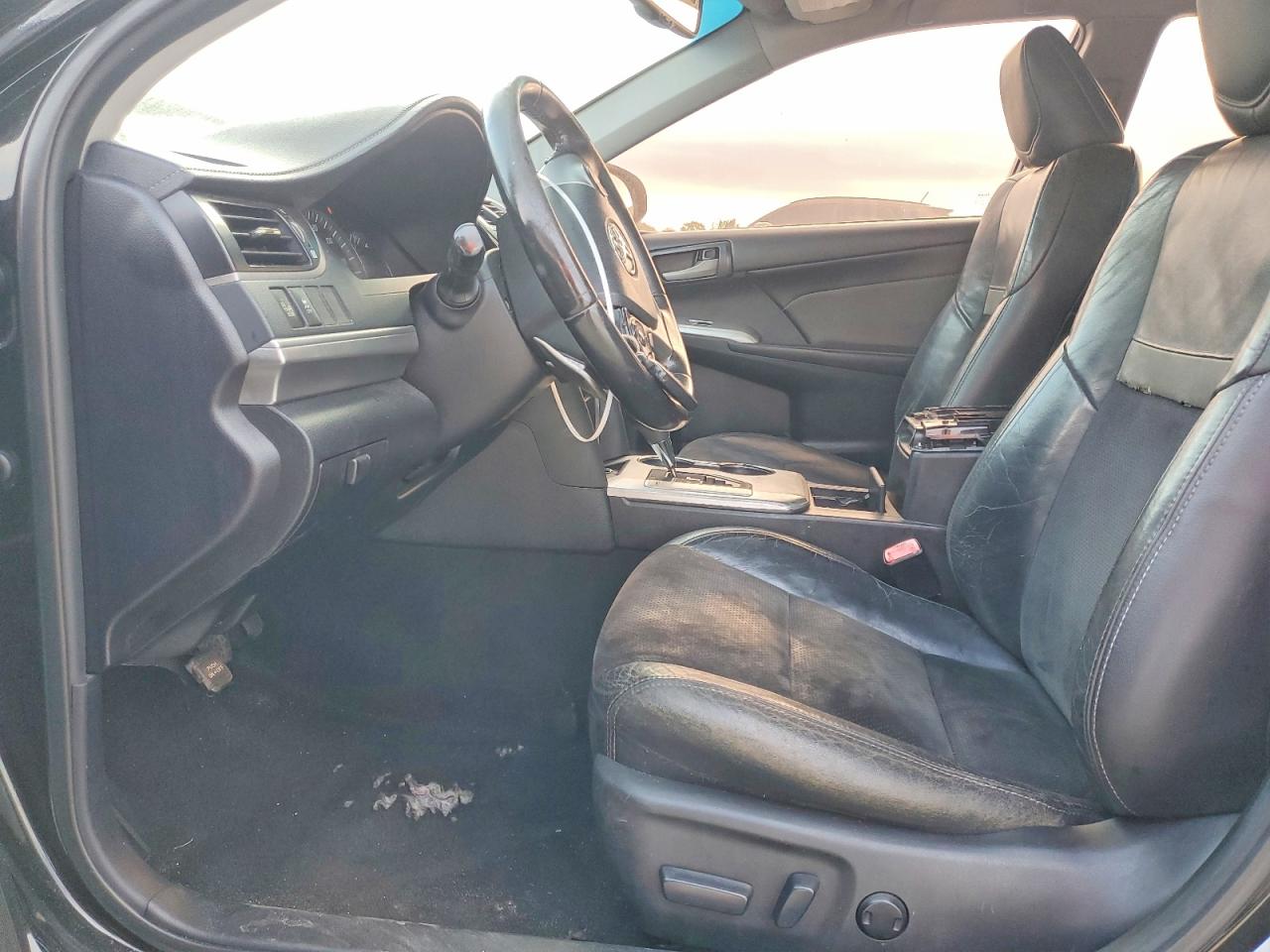 2014 TOYOTA CAMRY L photo 7