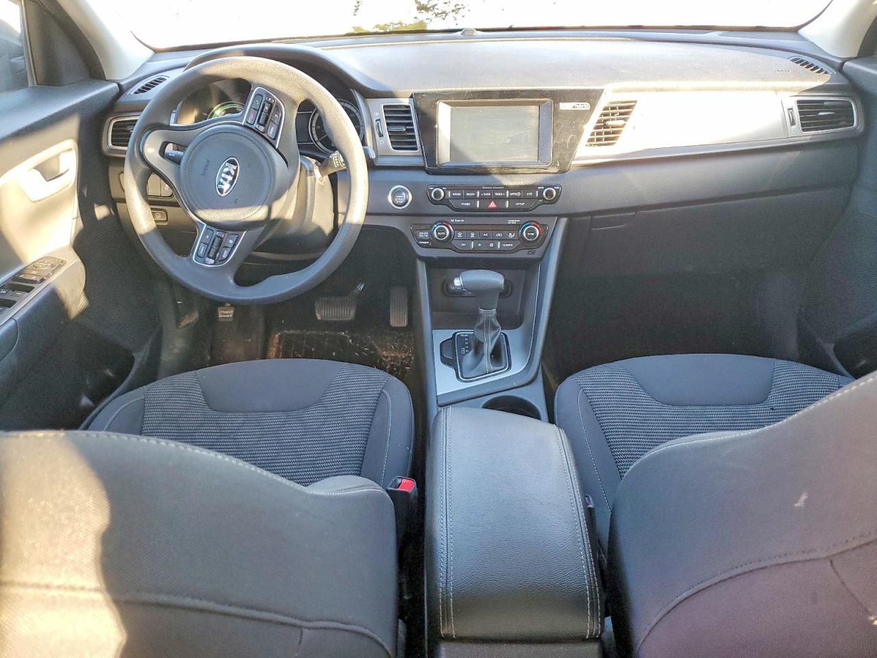 2017 KIA NIRO FE photo 22