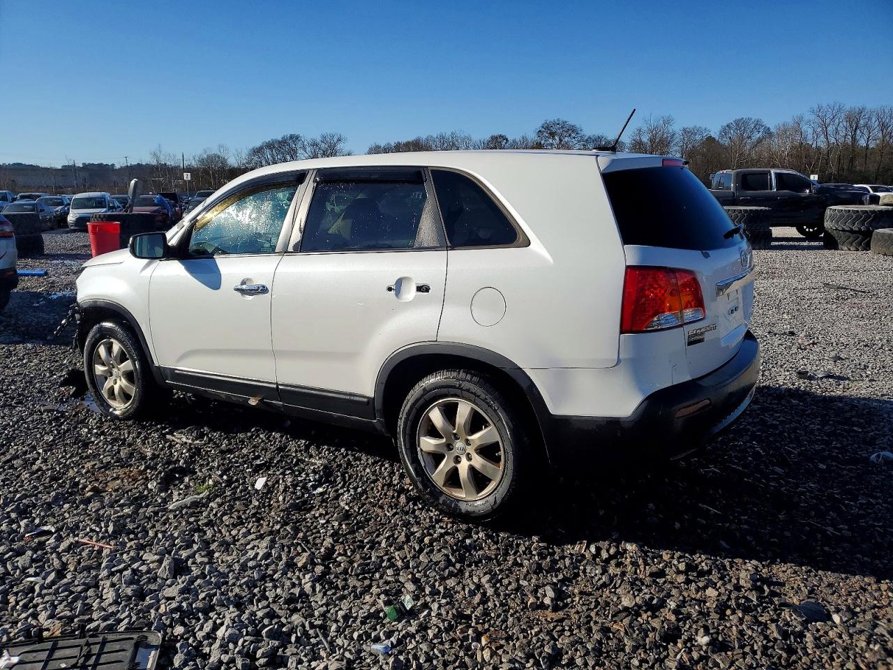 2013 KIA SORENTO LX photo 3