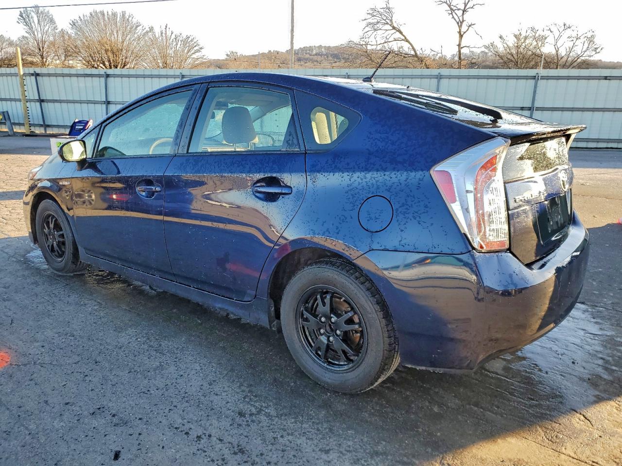 2013 TOYOTA PRIUS photo 2