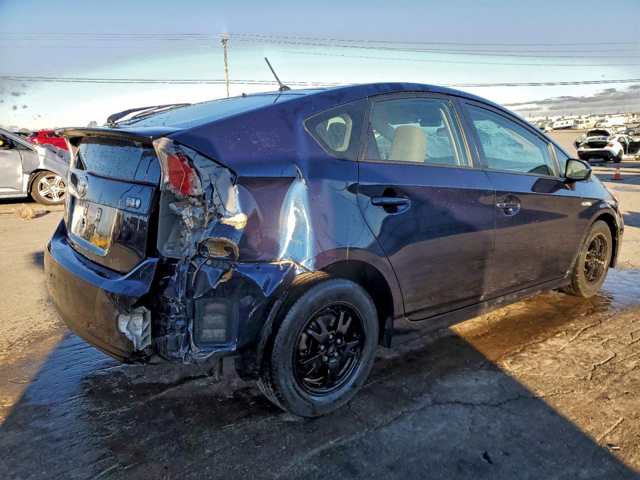 2013 TOYOTA PRIUS photo 3