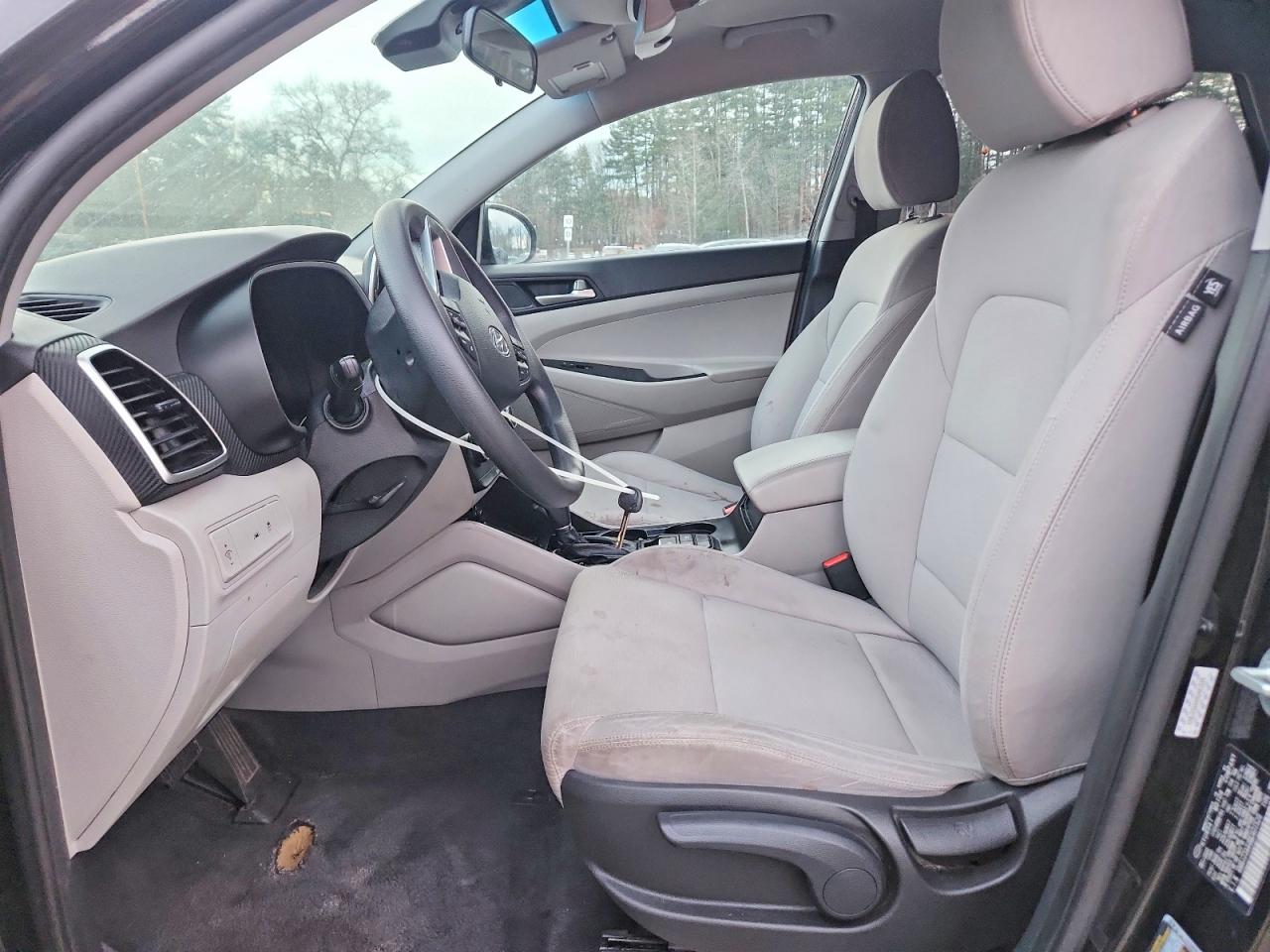 2021 HYUNDAI TUCSON SE photo 7