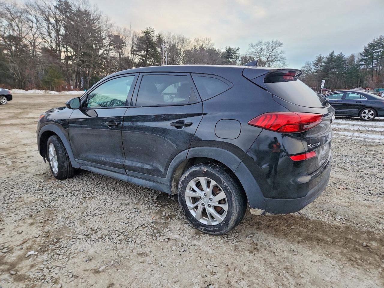 2021 HYUNDAI TUCSON SE photo 2