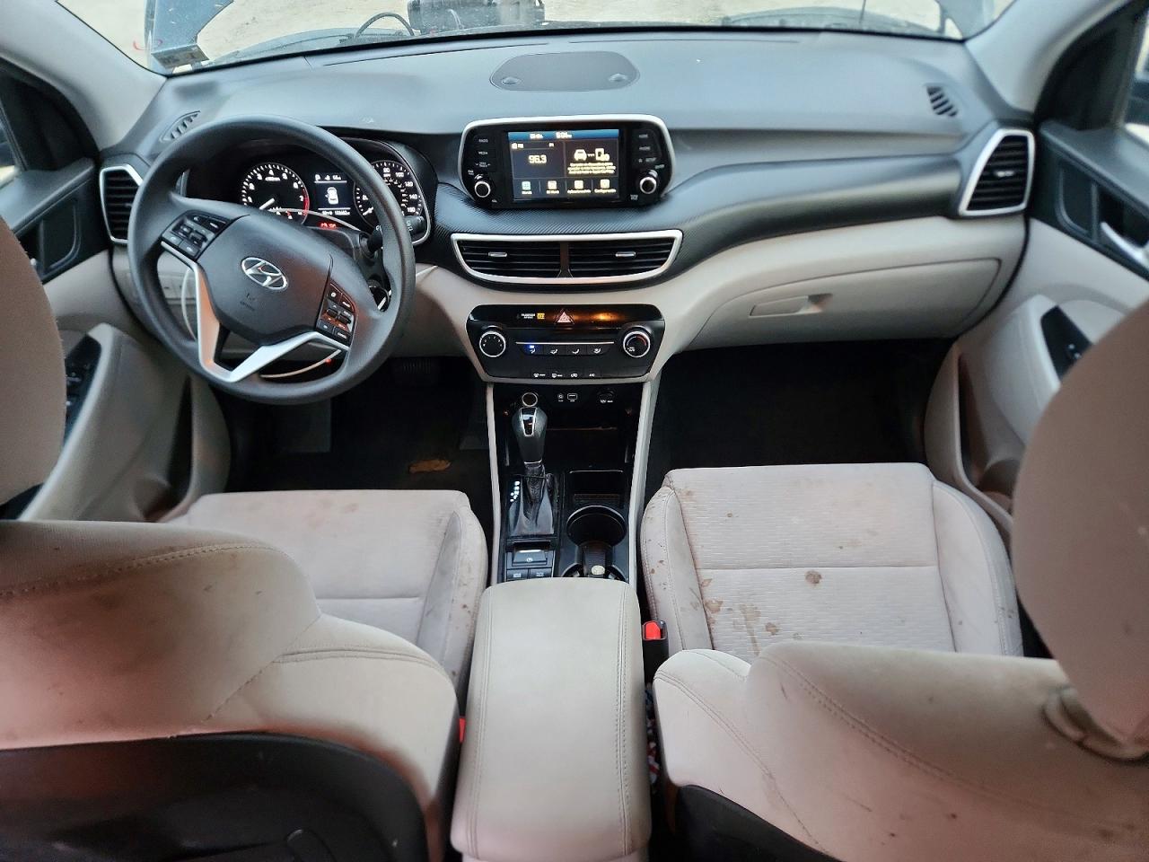 2021 HYUNDAI TUCSON SE photo 8