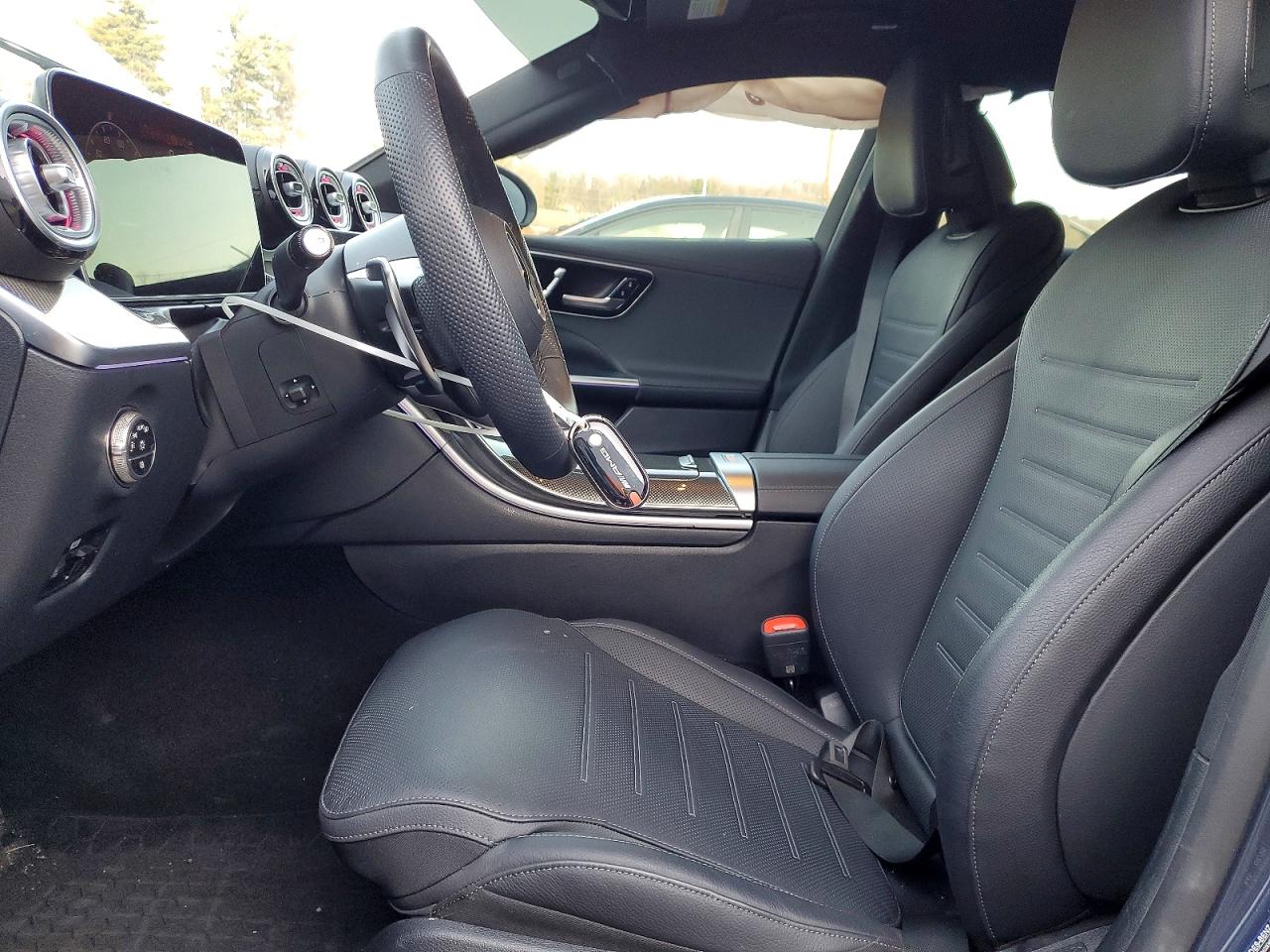 2025 MERCEDES-BENZ C 43 AMG photo 19