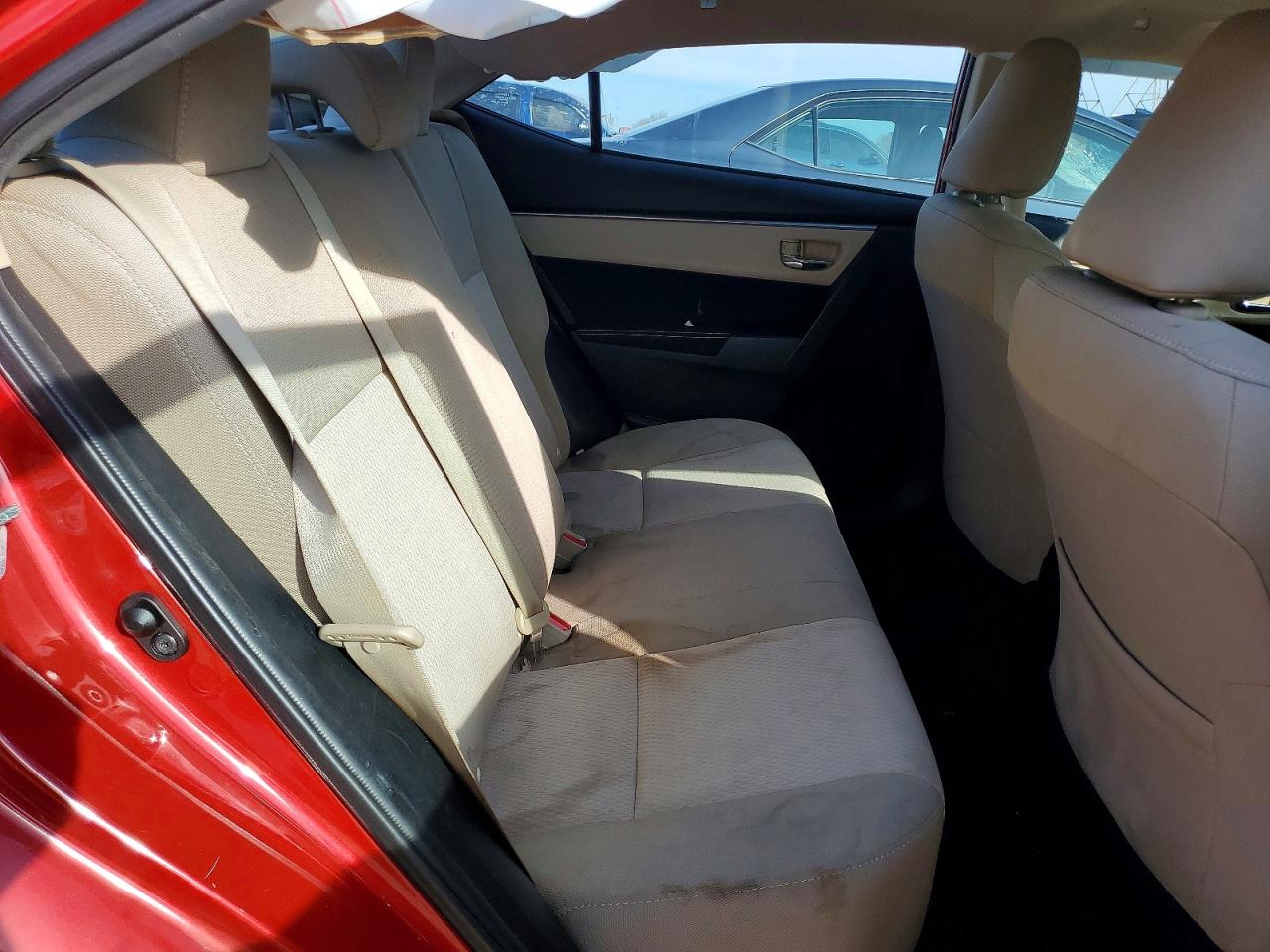 2014 TOYOTA COROLLA LE photo 19