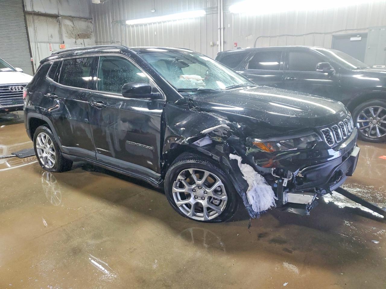 2024 JEEP COMPASS LATITUDE LUX photo 4