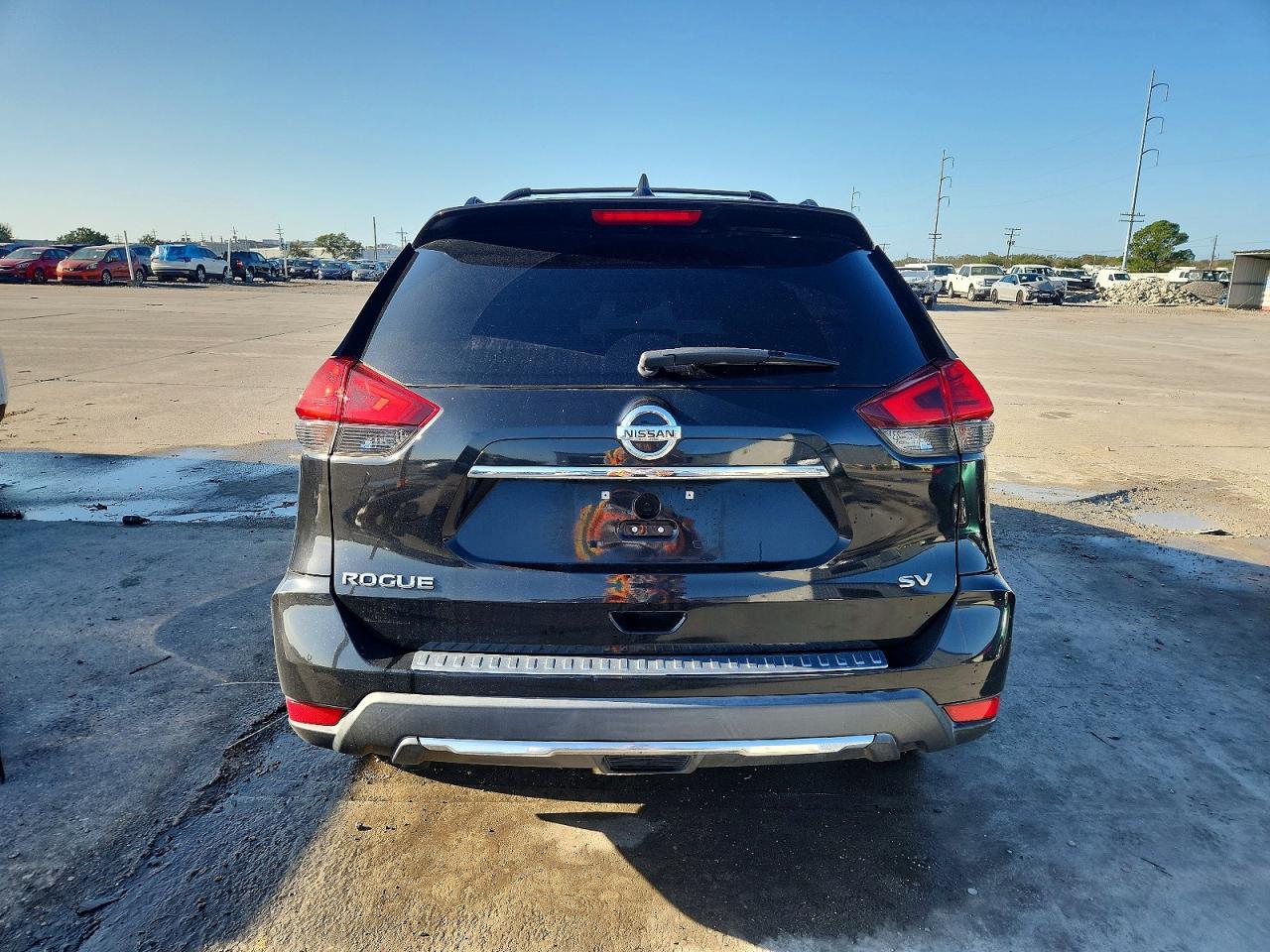 2017 NISSAN ROGUE SV photo 6