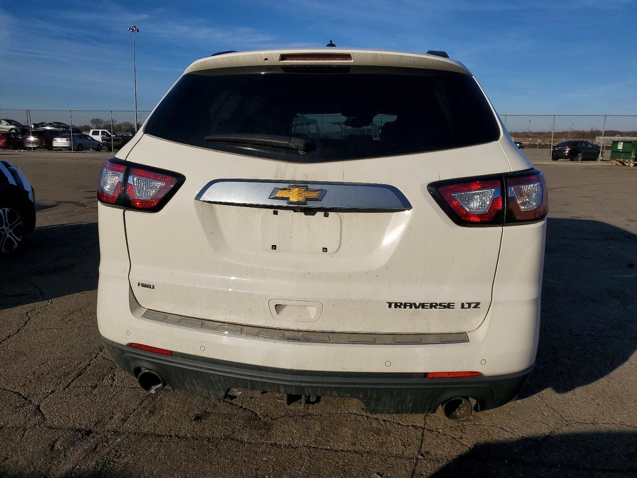 2014 CHEVROLET TRAVERSE LTZ photo 6