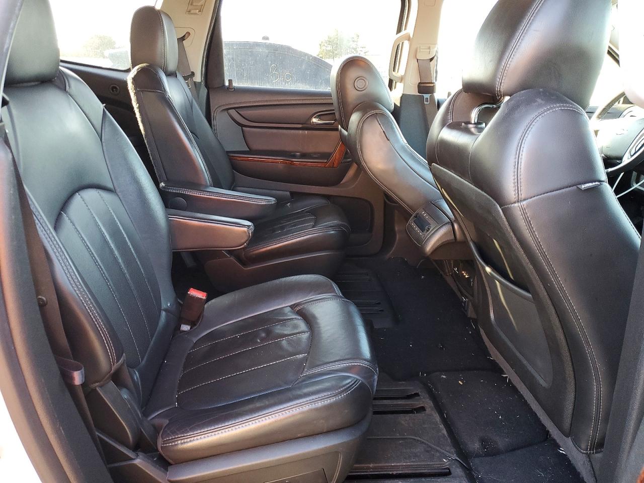 2014 CHEVROLET TRAVERSE LTZ photo 11