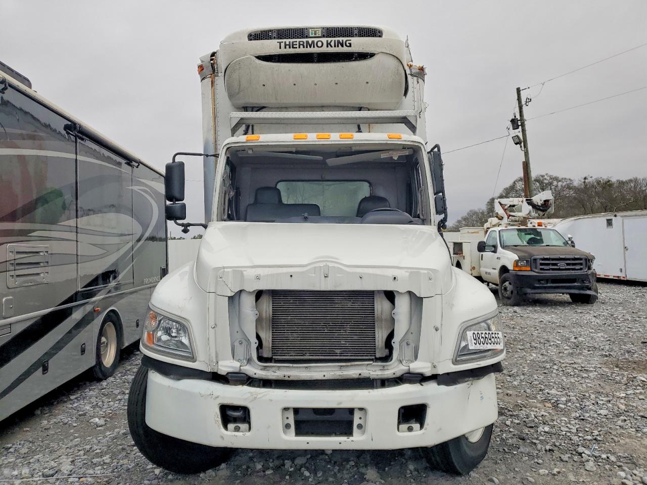 2020 HINO 268A REFRIGERATED BOX TRUCK photo 5