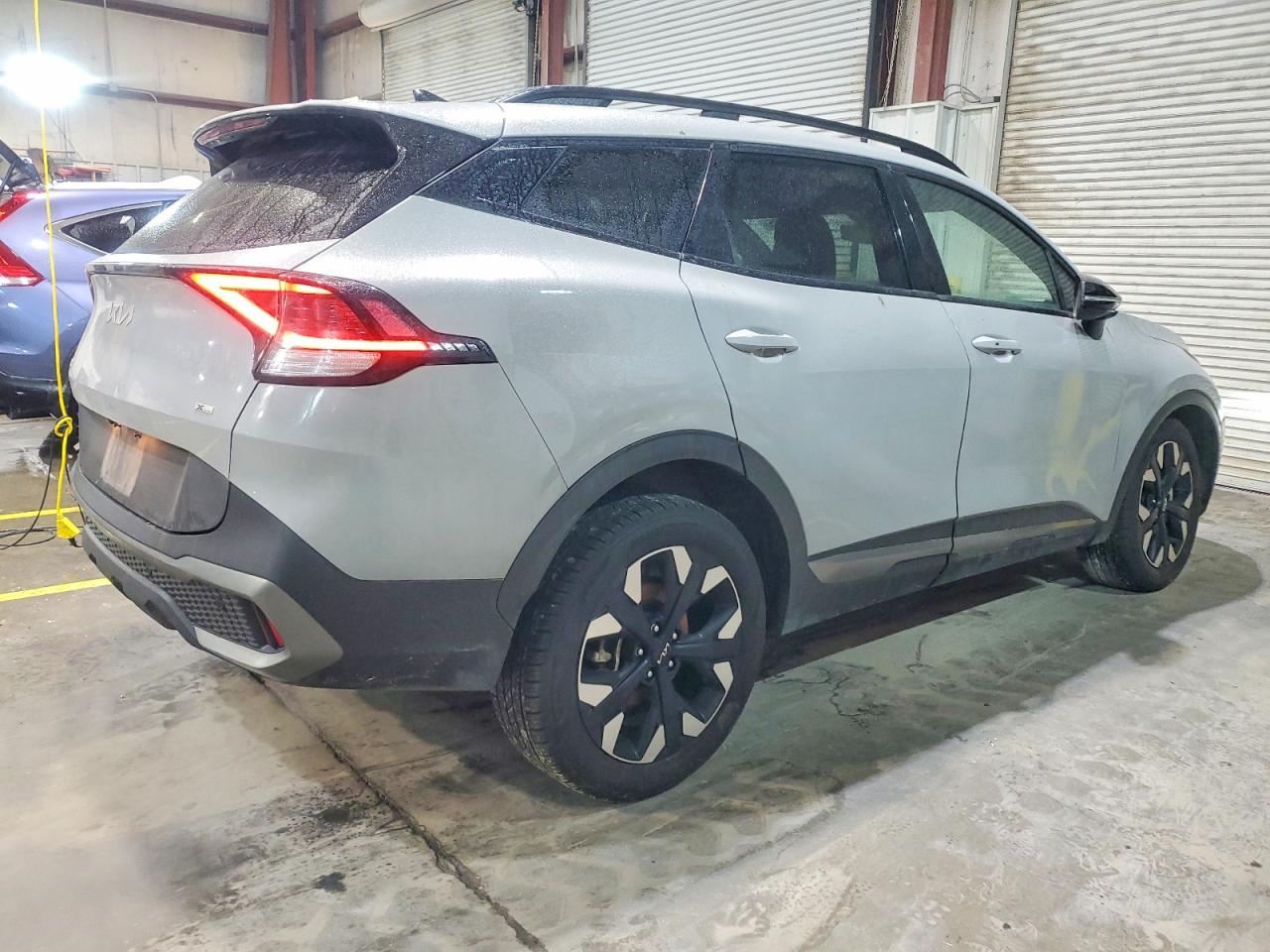 2023 KIA SPORTAGE X LINE photo 3