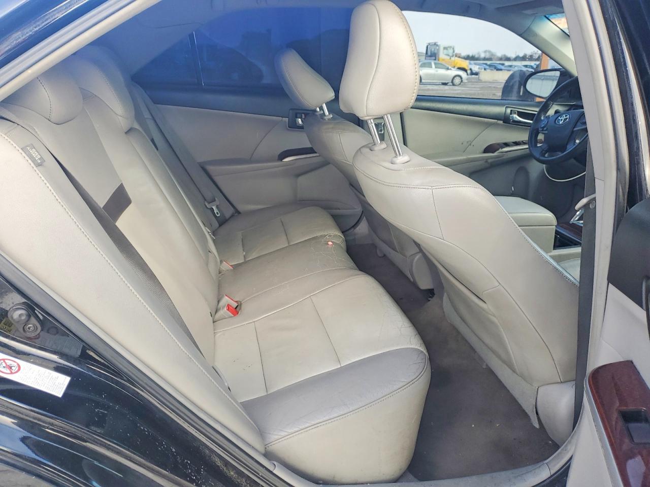 2012 TOYOTA CAMRY SE photo 19
