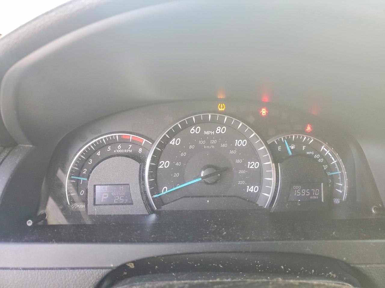 2012 TOYOTA CAMRY SE photo 17