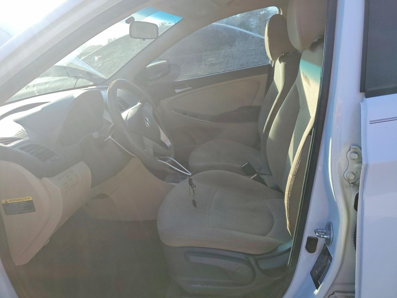 2014 HYUNDAI ACCENT GLS photo 13