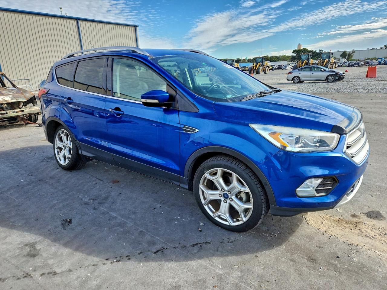 2019 FORD ESCAPE TITANIUM photo 4