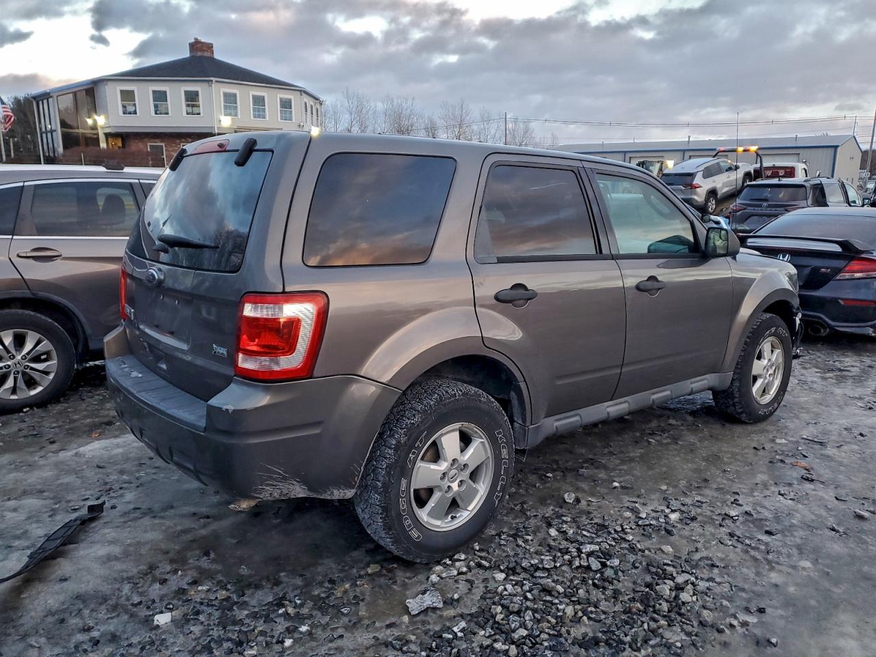 2012 FORD ESCAPE XLT photo 7