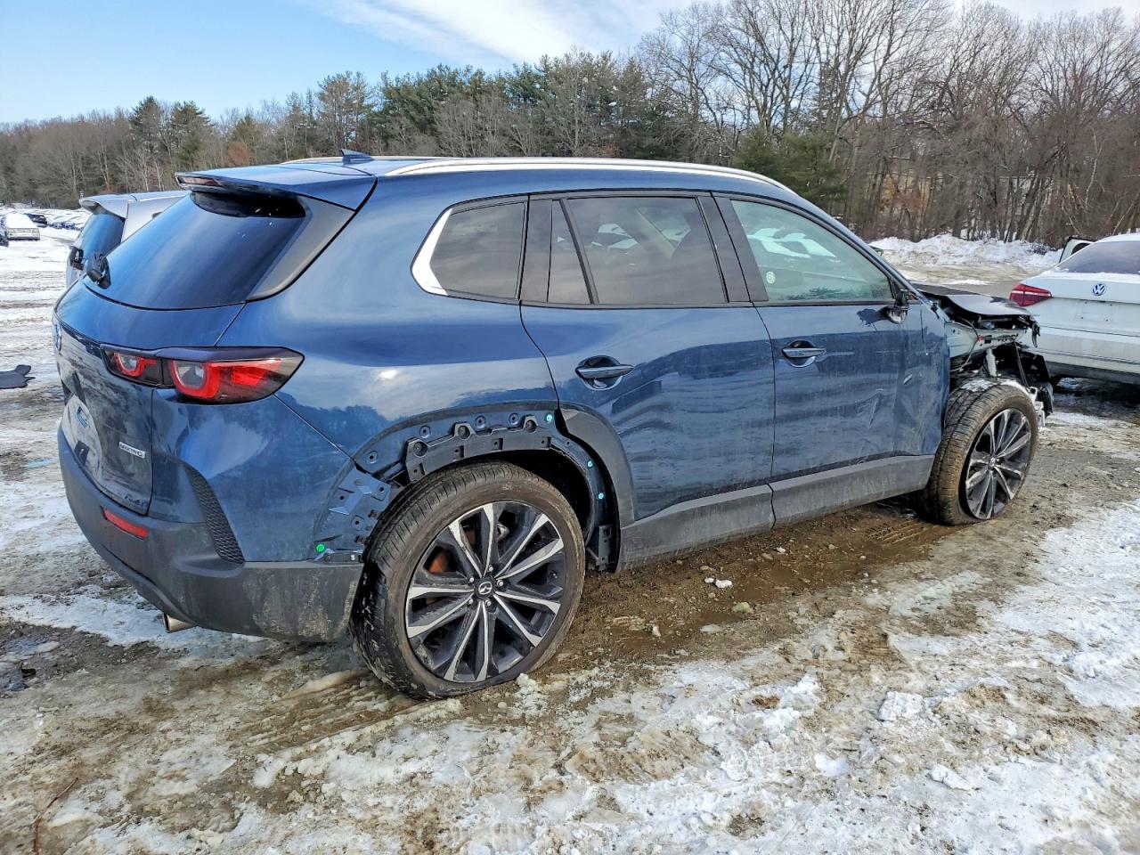 2025 MAZDA CX-50 PREMIUM PLUS photo 3