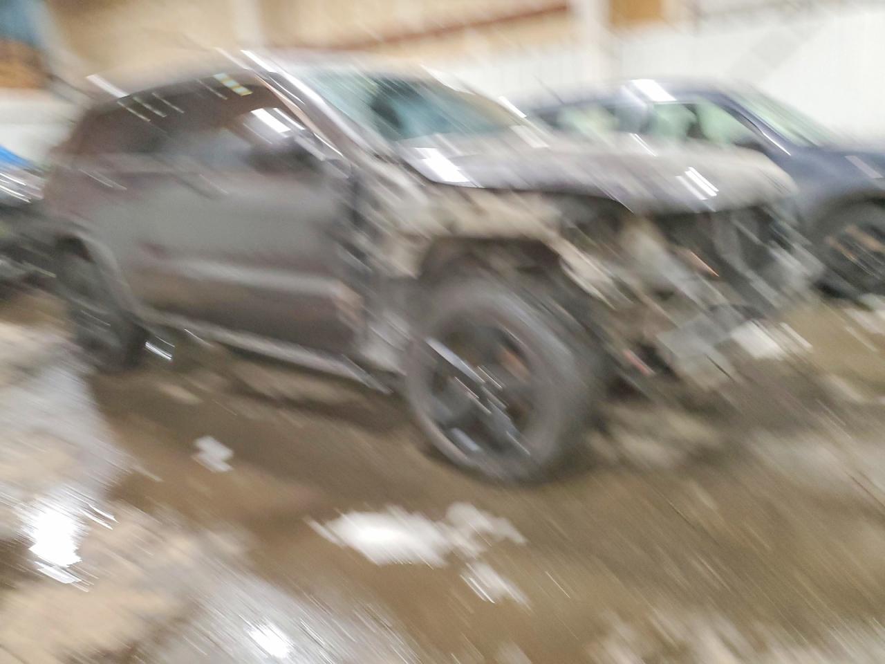 2015 JEEP GRAND CHEROKEE LAREDO photo 4