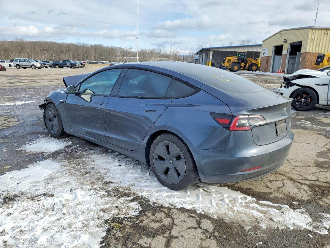 2023 TESLA MODEL 3 photo 2