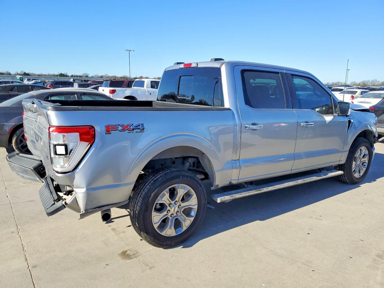 2023 FORD F150 SUPERCREW photo 5