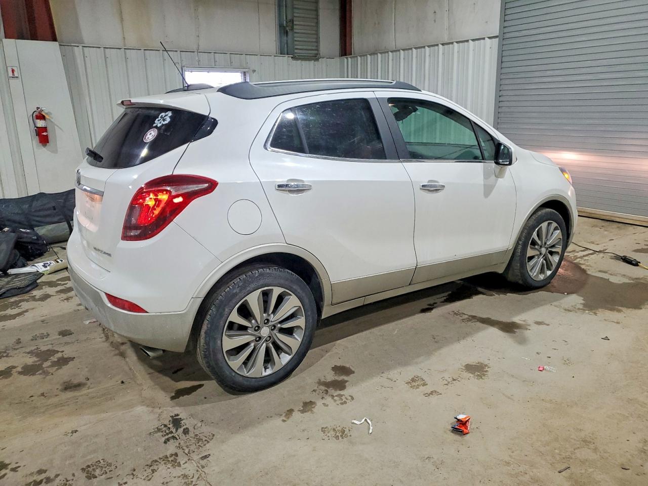 2020 BUICK ENCORE PREFERRED photo 3