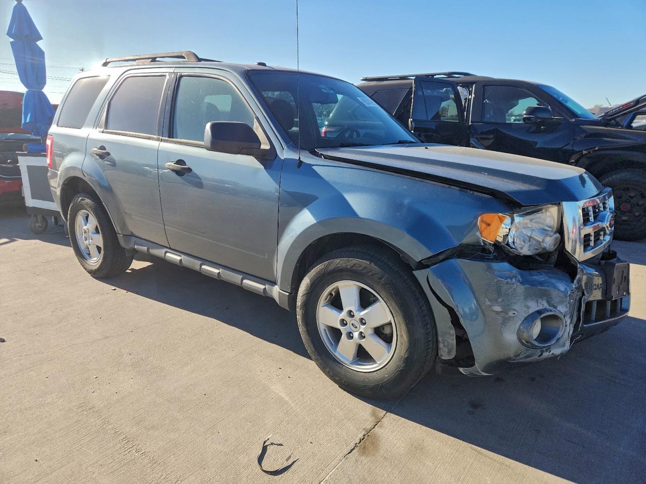 2012 FORD ESCAPE XLT photo 4