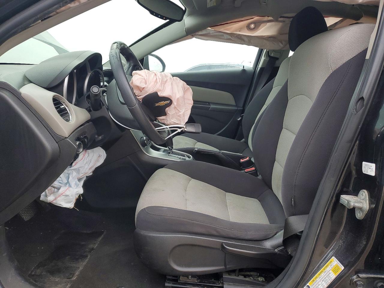 2014 CHEVROLET CRUZE LS photo 13