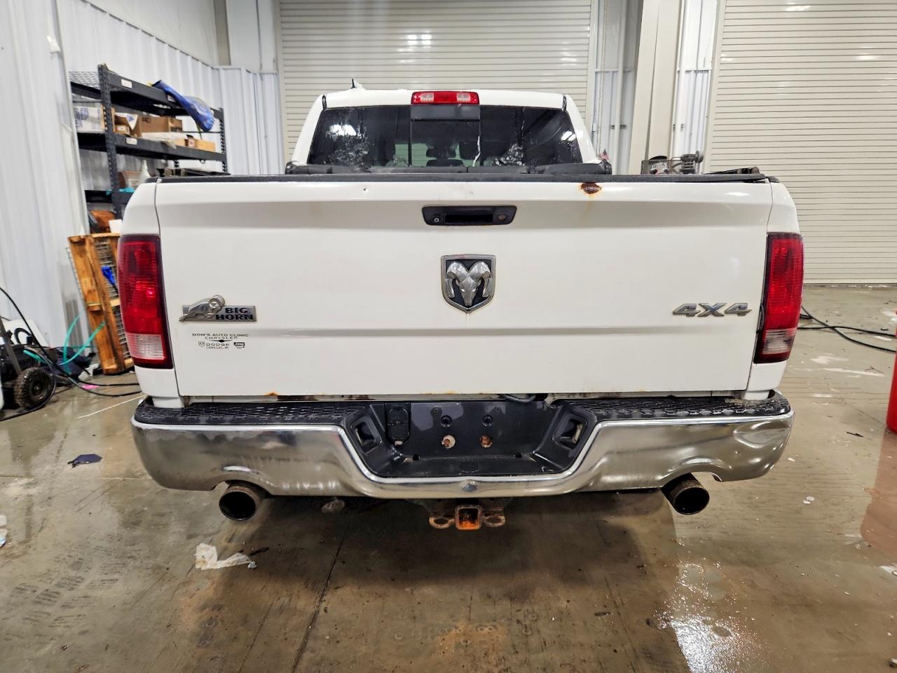 2014 RAM 1500 SLT photo 6