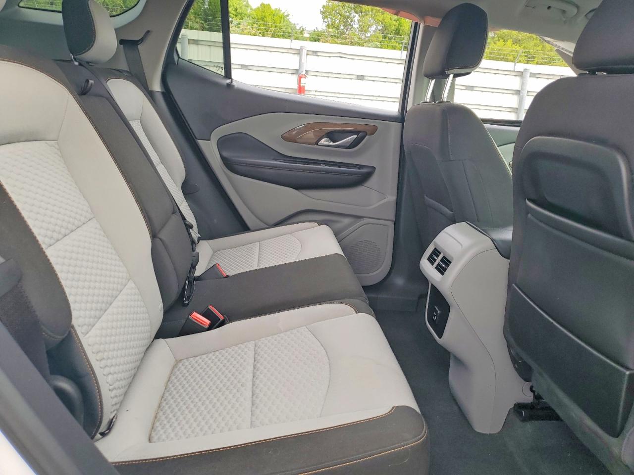 2018 GMC TERRAIN SLE photo 11