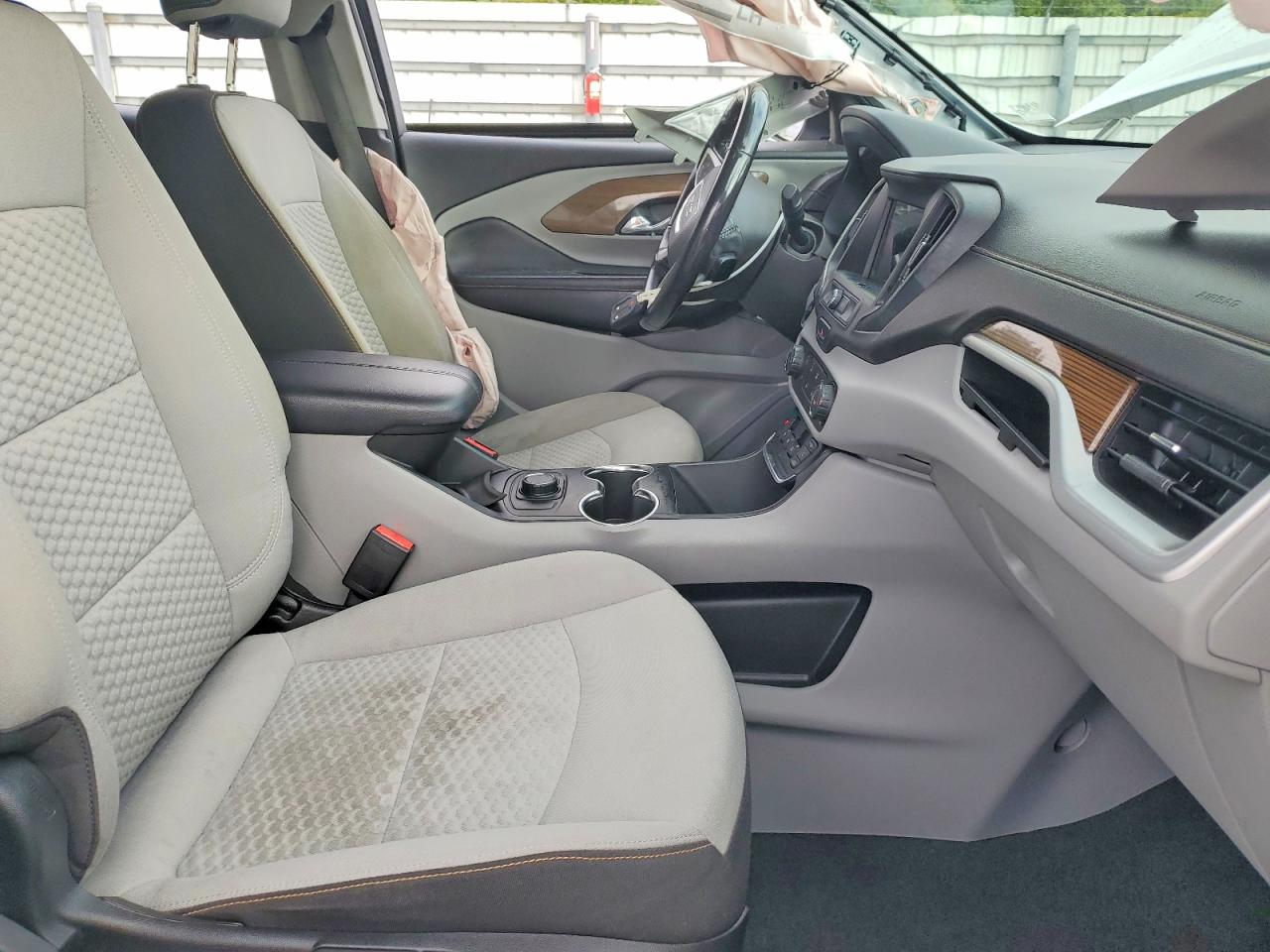 2018 GMC TERRAIN SLE photo 7