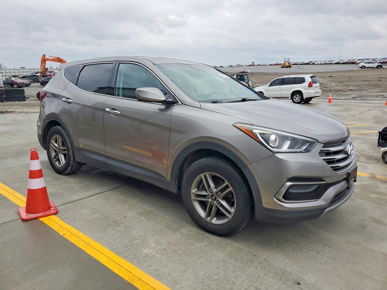 2017 HYUNDAI SANTA FE SPORT photo 4