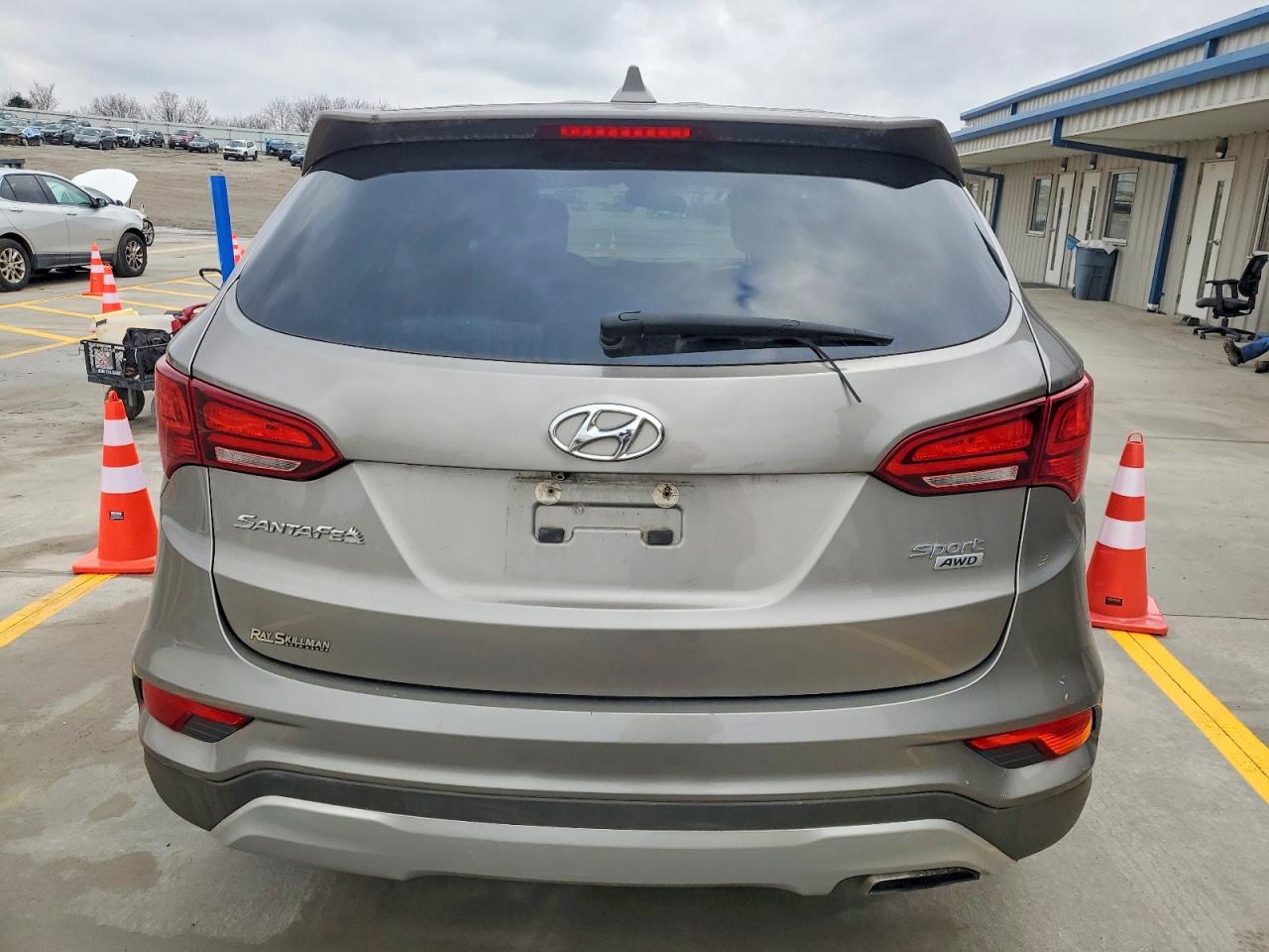 2017 HYUNDAI SANTA FE SPORT photo 6