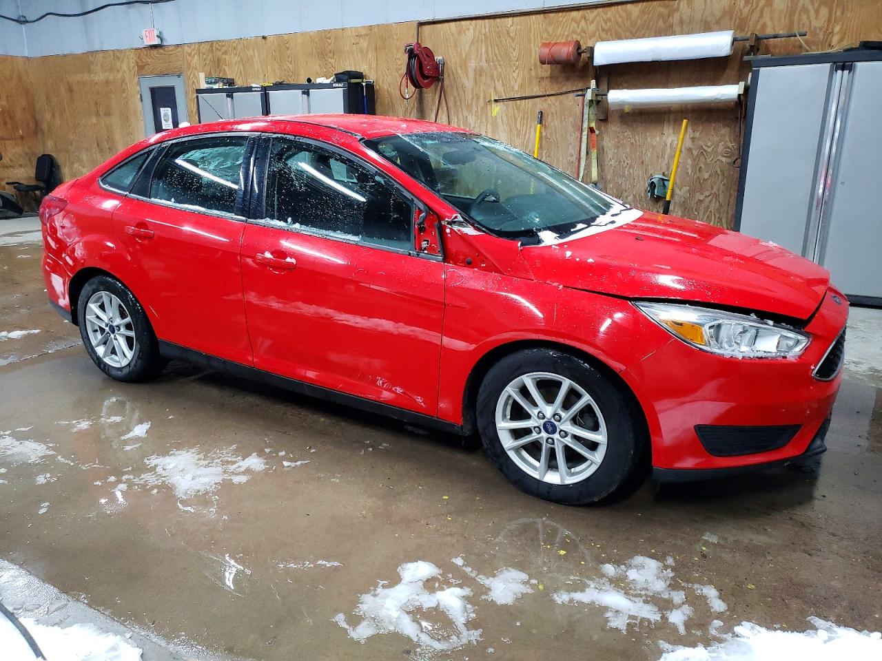 2015 FORD FOCUS SE photo 4