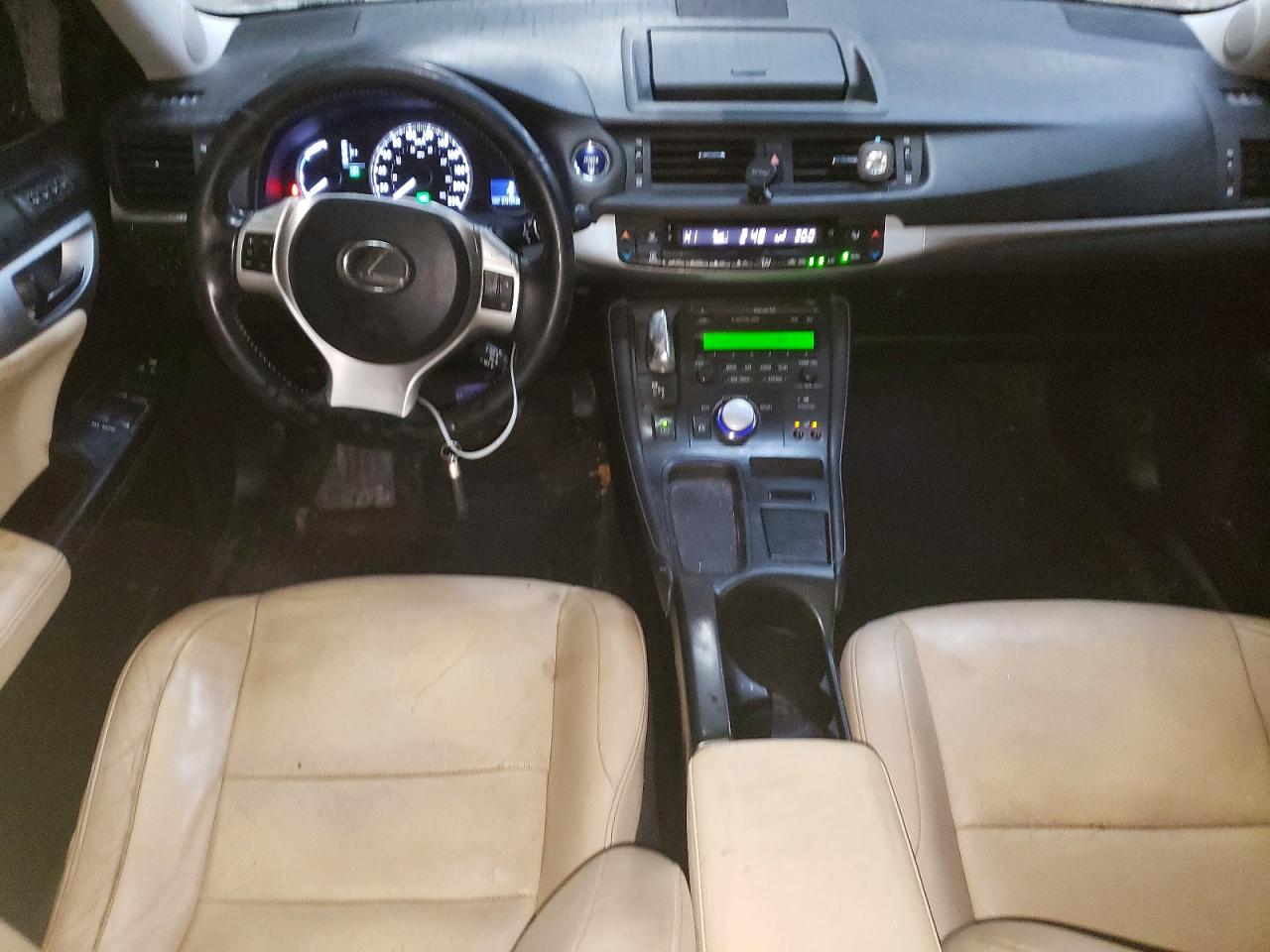 2012 LEXUS CT 200 photo 8