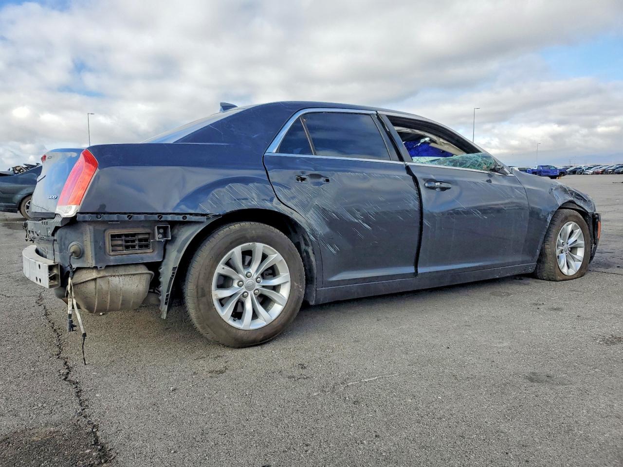 2015 CHRYSLER 300 LIMITED photo 7