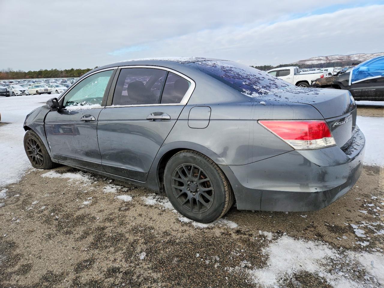 2010 HONDA ACCORD LX photo 2
