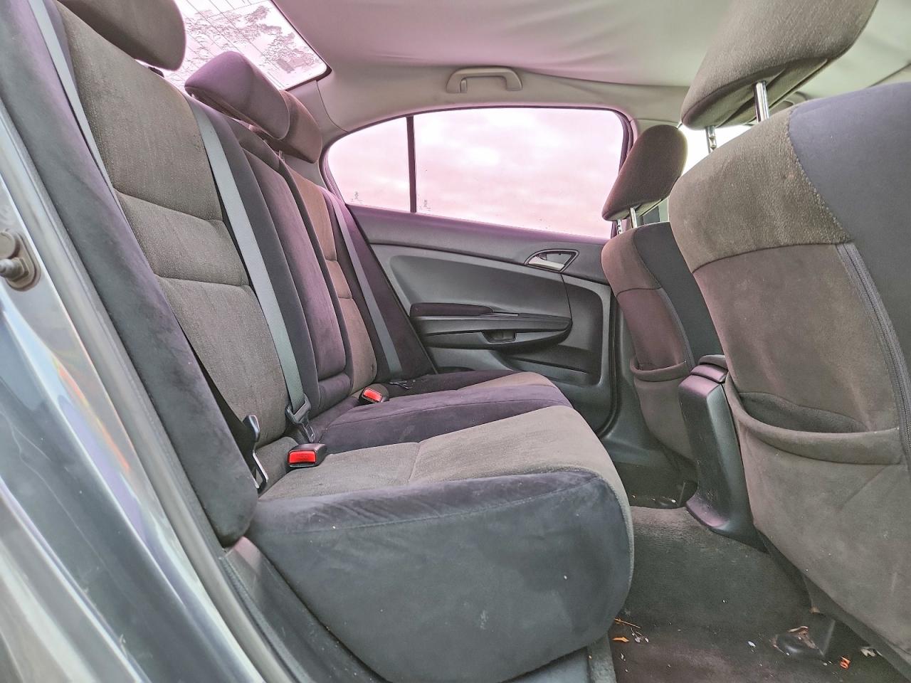 2010 HONDA ACCORD LX photo 10