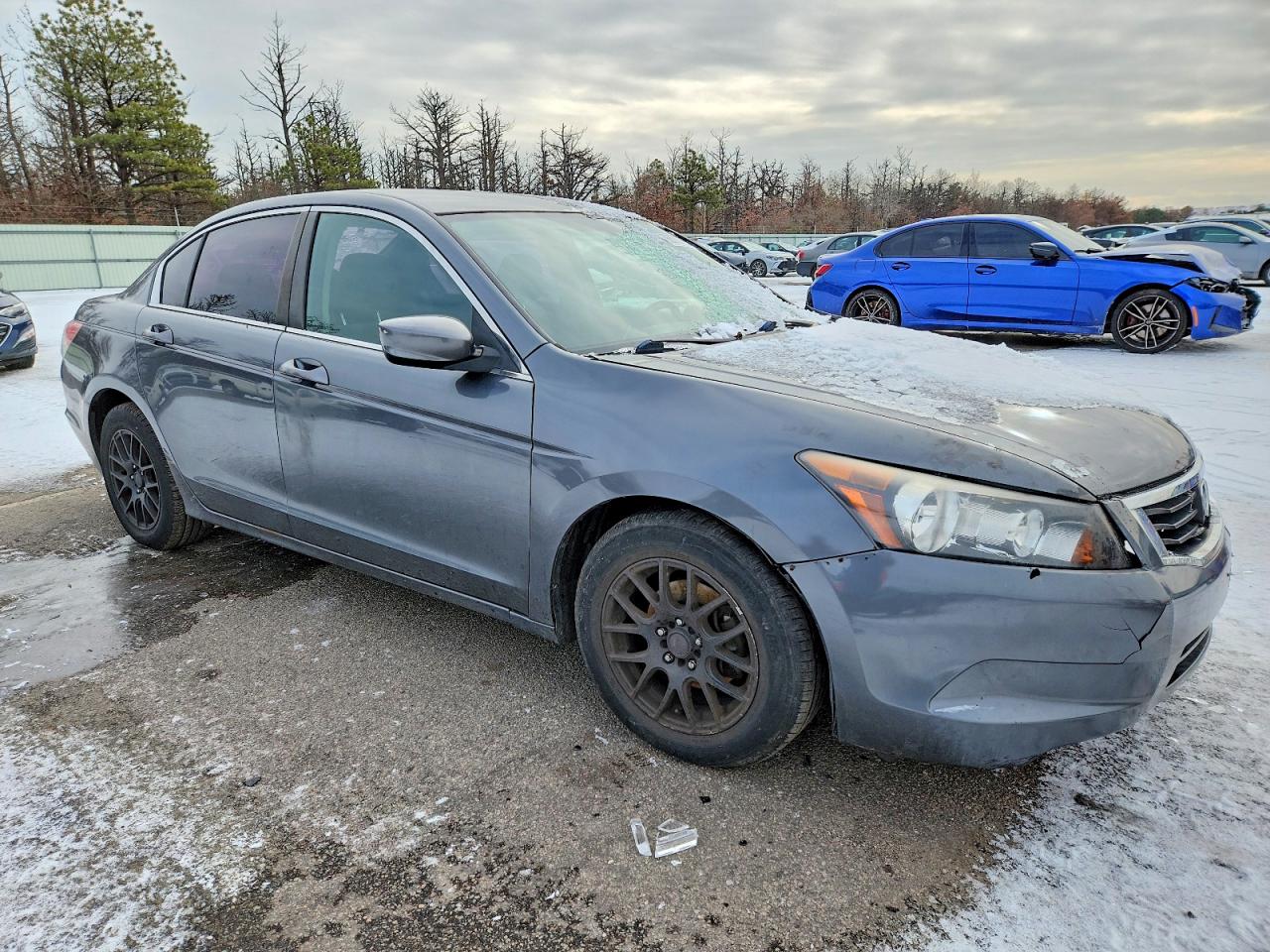 2010 HONDA ACCORD LX photo 4