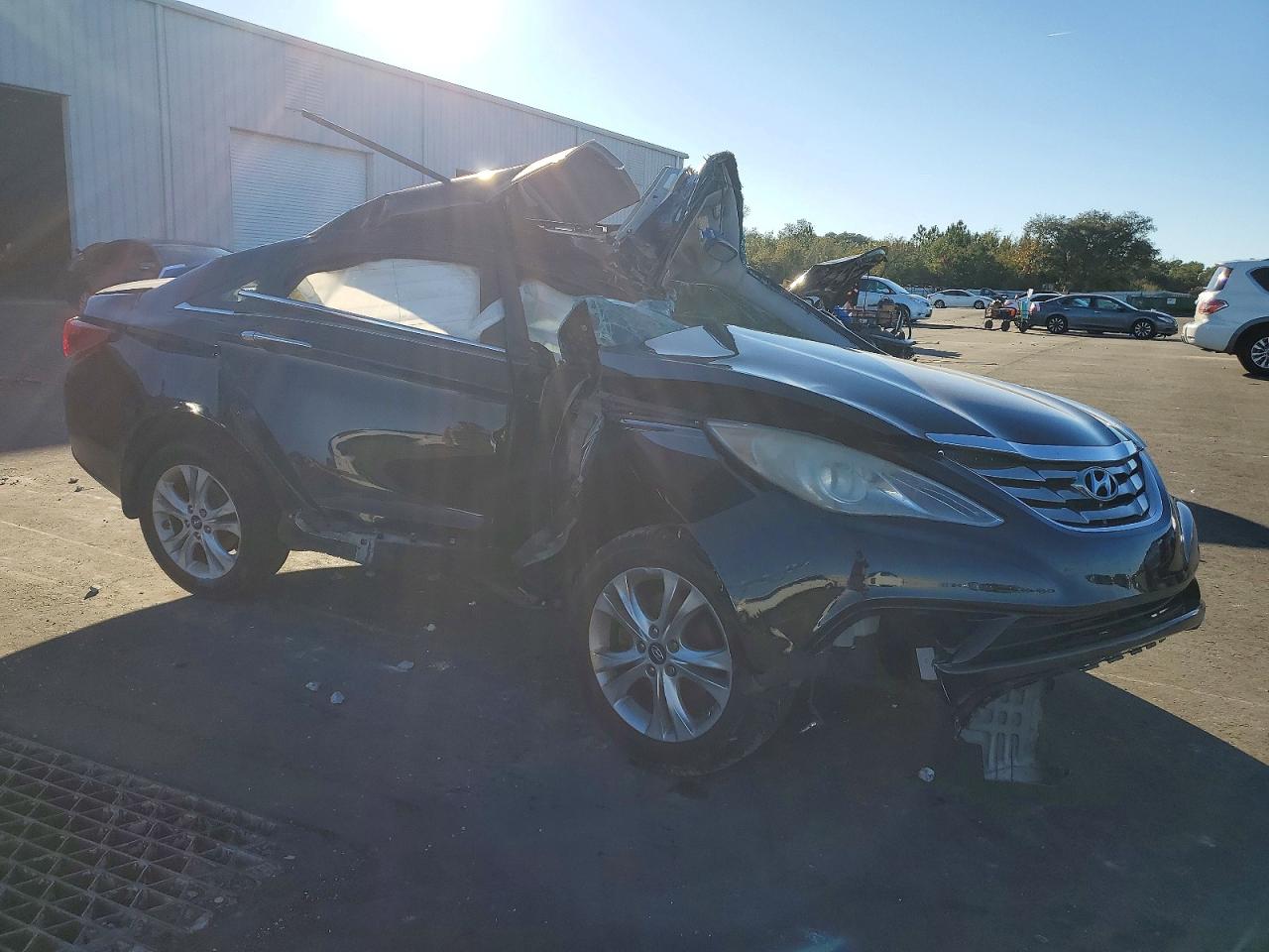 2011 HYUNDAI SONATA SE photo 4