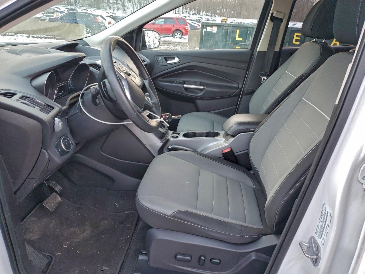 2015 FORD ESCAPE SE photo 7