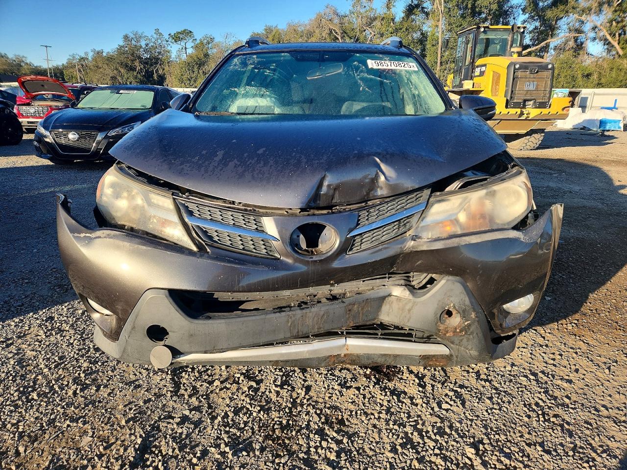 2013 TOYOTA RAV4 XLE photo 5
