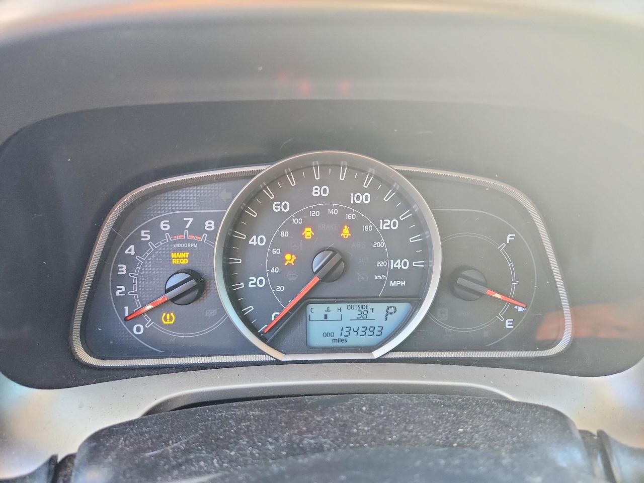 2013 TOYOTA RAV4 XLE photo 9