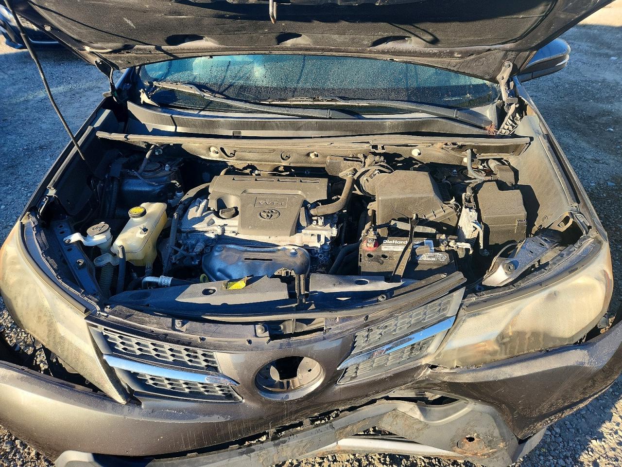 2013 TOYOTA RAV4 XLE photo 12
