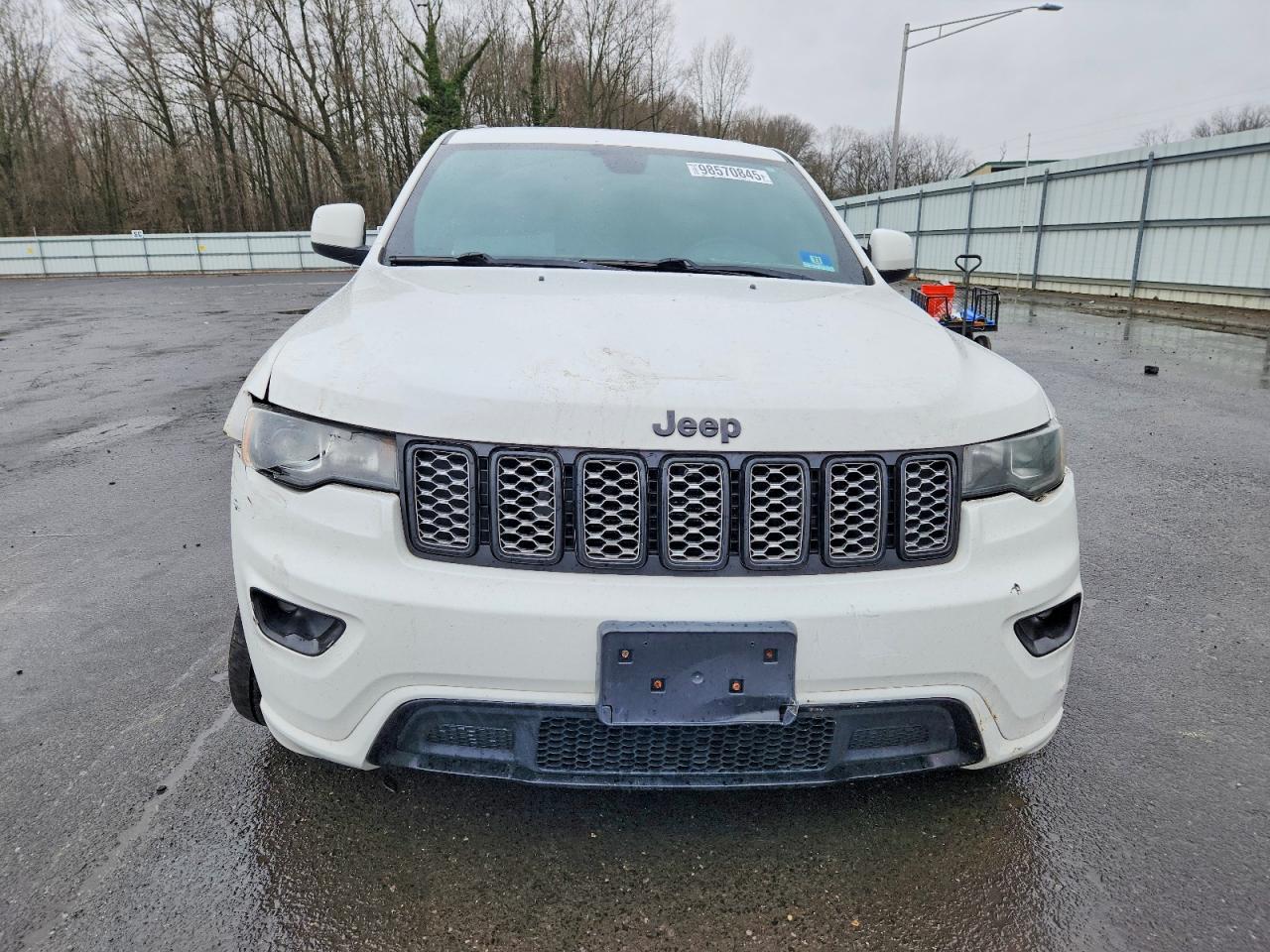 2018 JEEP GRAND CHEROKEE LAREDO photo 9
