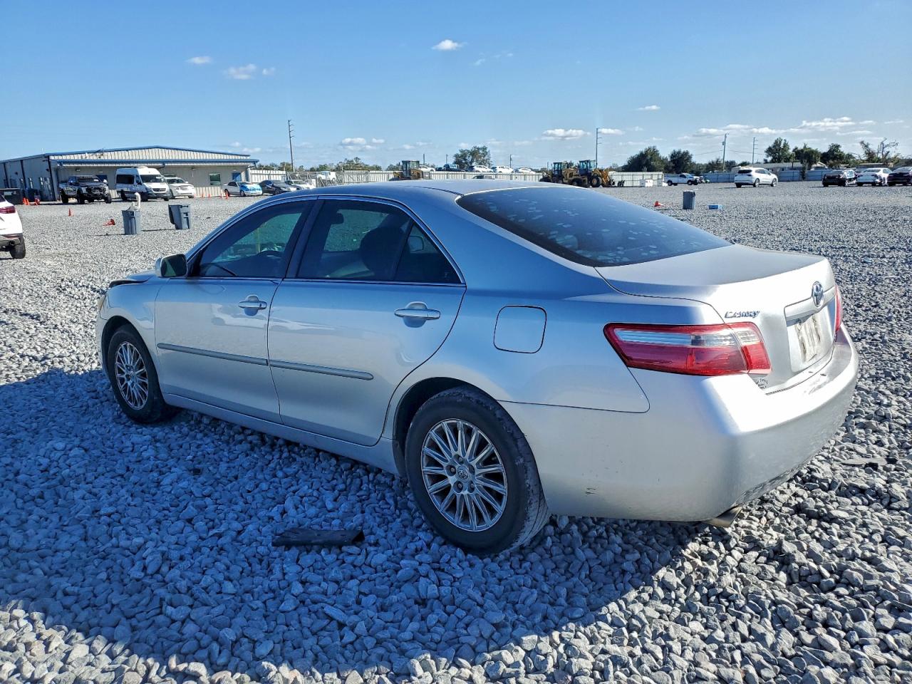 2009 TOYOTA CAMRY SE photo 2