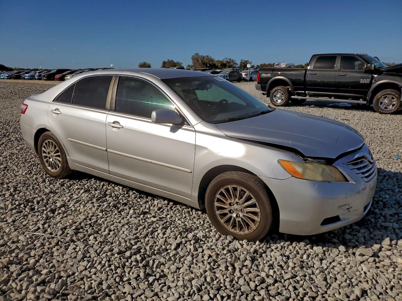 2009 TOYOTA CAMRY SE photo 4