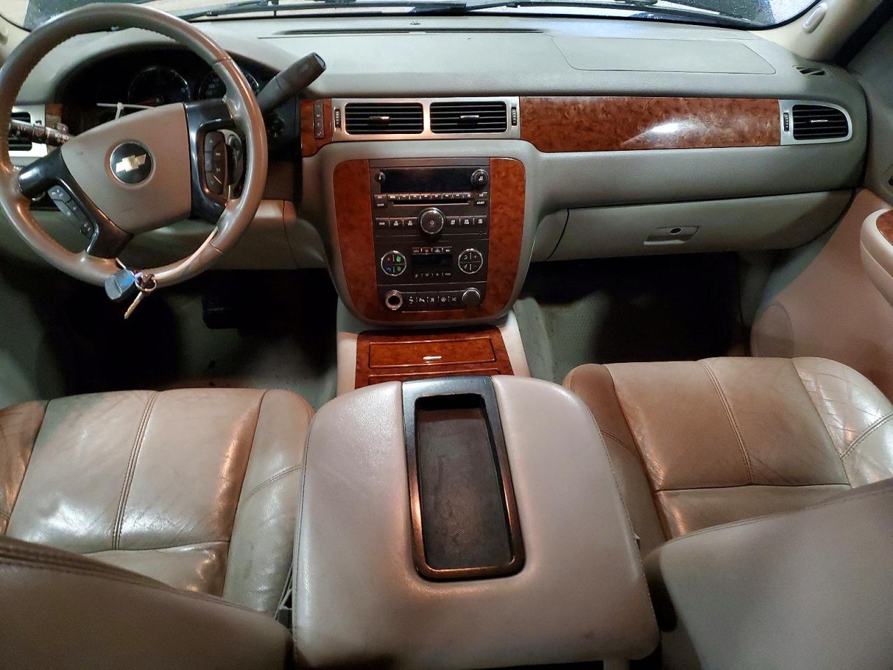 2007 CHEVROLET SUBURBAN K1500 photo 8